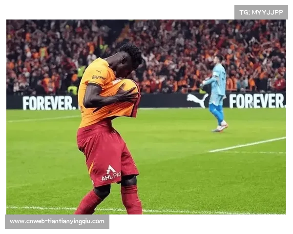 摩洛哥锋霸恩-内斯里土超闪耀，米兰罗马双双关注